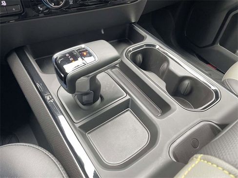 Used 2023 Chevrolet Silverado 1500 ZR2 w/ Technology Package image 16