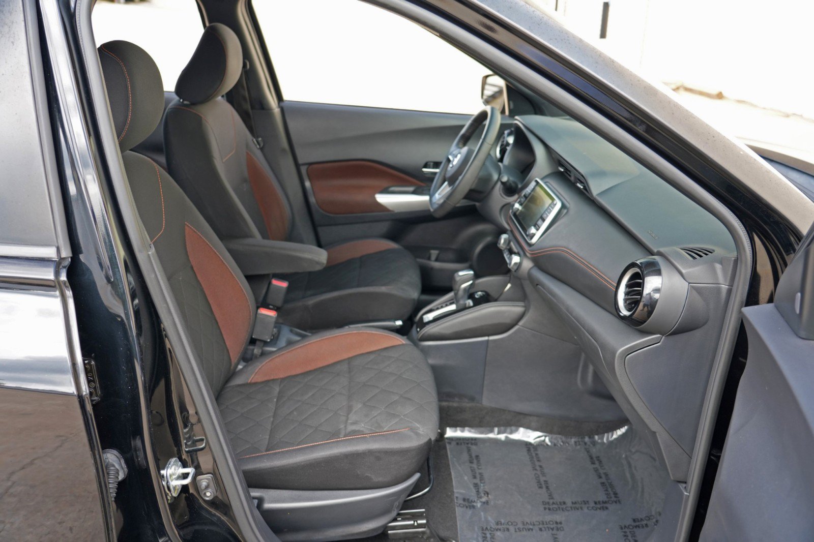 Used 2020 Nissan Kicks SR FWD image 14