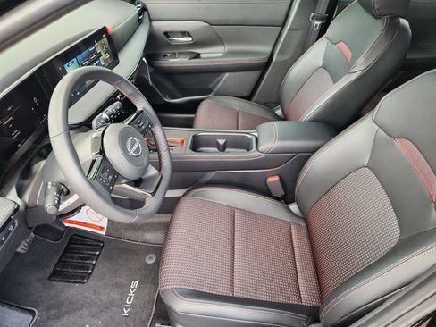 New 2025 Nissan Kicks SR w/ Illumination Package image 10