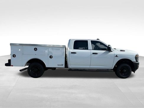 New 2026 RAM 2500 Tradesman AWD/4WD image 37