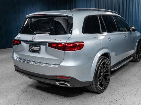 New 2026 Mercedes-Benz GLS 580 4MATIC image 5