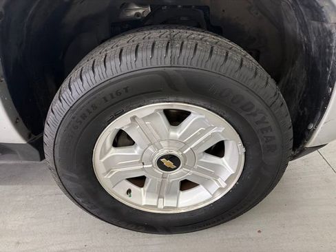 Used 2012 Chevrolet Tahoe LT RWD image 24
