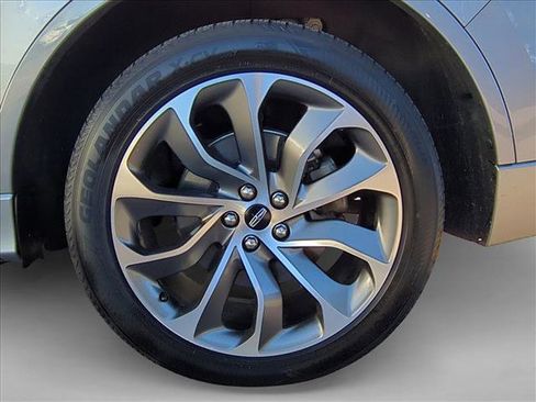 Used 2020 Lincoln Aviator Grand Touring w/ Equipment Group 302A image 24