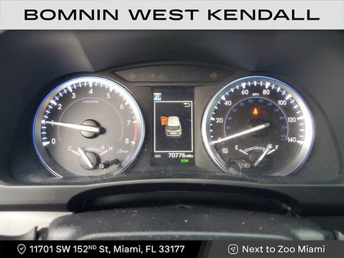 Used 2017 Toyota Highlander Limited image 32