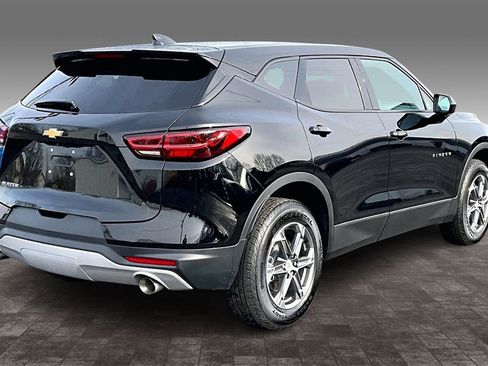 Used 2024 Chevrolet Blazer LT image 28