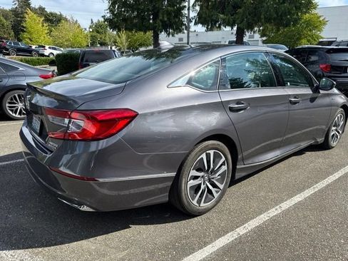 Used 2018 Honda Accord Touring image 5