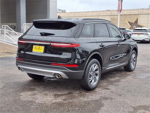 New 2026 Lincoln Corsair Premiere image 2