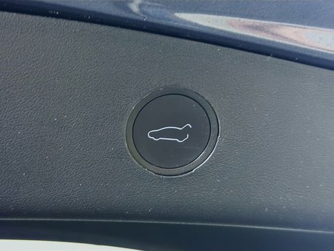 Used 2023 Tesla Model 3 Standard Range RWD image 29