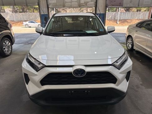 Used 2024 Toyota RAV4 LE image 22