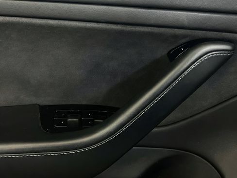 Used 2019 Tesla Model 3 RWD image 14