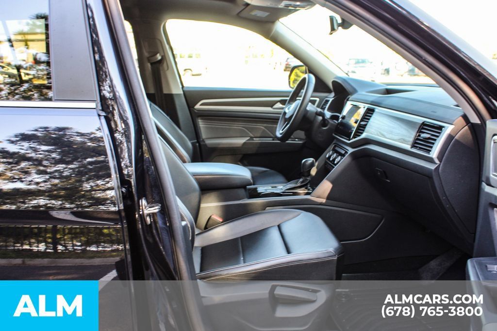 Used 2022 Volkswagen Atlas SE w/ Panoramic Sunroof Package FWD image 22