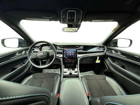 Used 2024 Jeep Grand Cherokee Trailhawk w/ Advanced Protech Group II image 20