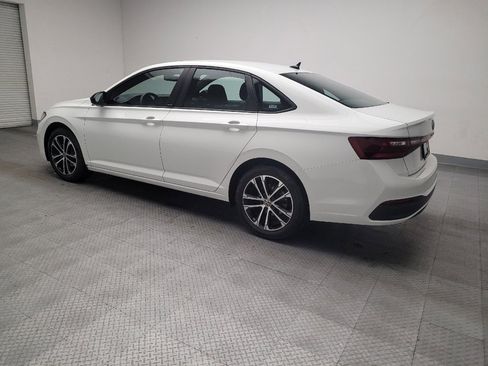 Used 2025 Volkswagen Jetta Sport FWD image 3