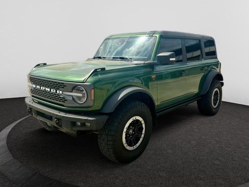 Used 2022 Ford Bronco Badlands image 2