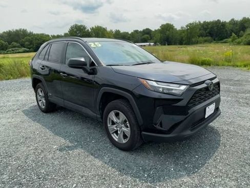 Certified 2025 Toyota RAV4 LE AWD/4WD image 2