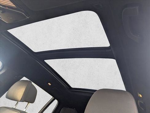 Used 2021 BMW X7 xDrive40i w/ Executive Package image 17