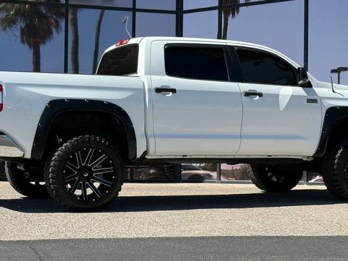 Used 2017 Toyota Tundra SR5 AWD/4WD image 13
