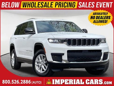 Used 2025 Jeep Grand Cherokee L Laredo AWD/4WD image 1
