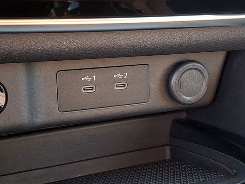 Used 2024 Nissan Rogue S image 24