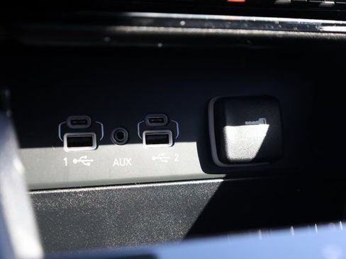 Used 2024 Jeep Grand Cherokee Laredo X image 20