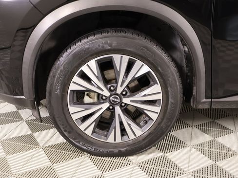 Used 2023 Nissan Rogue SV image 16