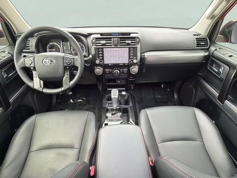 Used 2021 Toyota 4Runner TRD Off-Road Premium w/ Moonroof Package AWD/4WD image 27