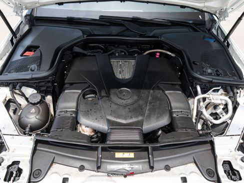 Used 2019 Mercedes-Benz E 450 4MATIC Sedan w/ Premium Package image 52