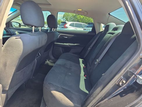 Used 2015 Nissan Altima 2.5 SV w/ Convenience Package FWD image 13