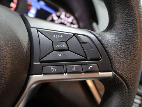 Used 2024 Nissan Altima 2.5 SV AWD/4WD image 35