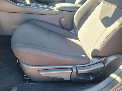 Used 2025 Nissan Sentra S image 10