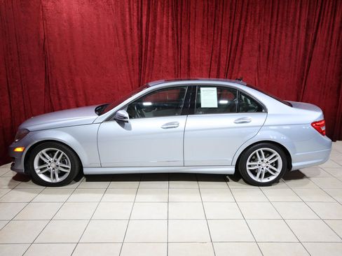 Used 2014 Mercedes-Benz C 250 Sedan image 4