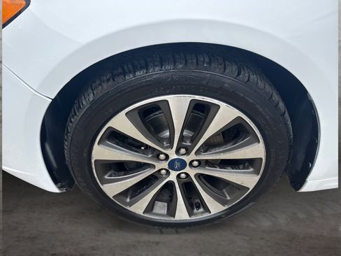Used 2019 Ford Fusion SE AWD/4WD image 18