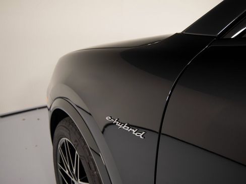 New 2026 Porsche Cayenne S image 39