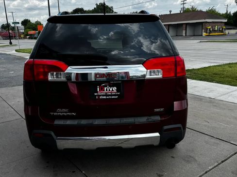 Used 2011 GMC Terrain SLT FWD image 9