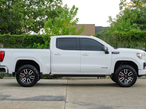 Used 2021 GMC Sierra 1500 AT4 w/ AT4 Value Package AWD/4WD image 8