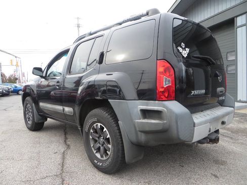 Used 2015 Nissan Xterra PRO-4X w/ Pro-4x Leather Package image 28