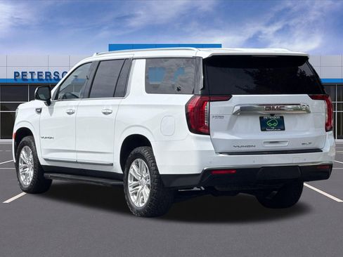 Certified 2024 GMC Yukon XL SLT w/ SLT Premium Package AWD/4WD image 6