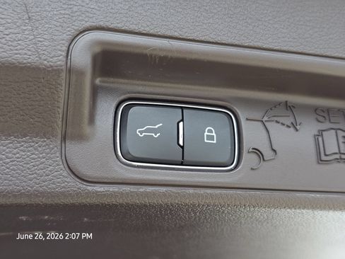 Used 2022 Ford Explorer King Ranch RWD image 22