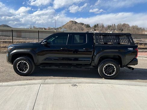 Used 2025 Toyota Tacoma TRD Off-Road w/ TRD Off Road Upgrade Package image 6