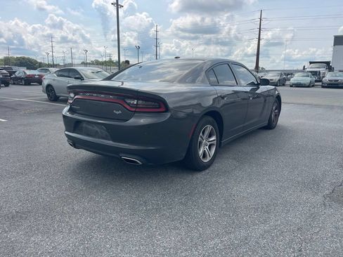 Used 2022 Dodge Charger SXT w/ Leather Interior Group RWD image 6