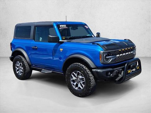 Used 2023 Ford Bronco Badlands AWD/4WD image 3