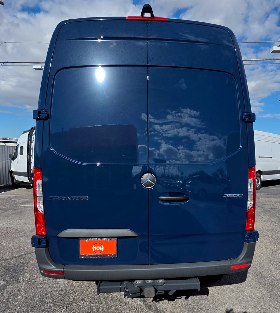 Used 2026 Mercedes-Benz Sprinter 2500 image 8