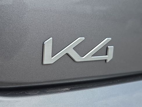 Used 2025 Kia K4 FWD image 11