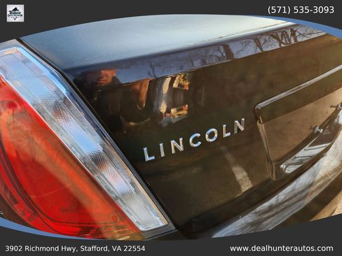 Used 2012 Lincoln MKS AWD image 12