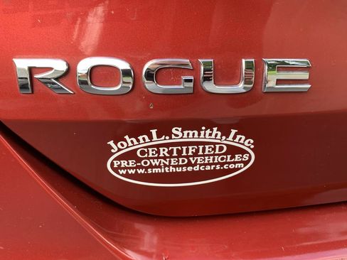 Used 2015 Nissan Rogue S AWD/4WD image 28