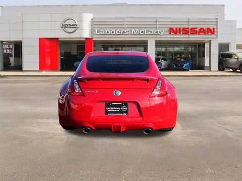 Used 2014 Nissan 370Z Touring w/ Sport Package image 4