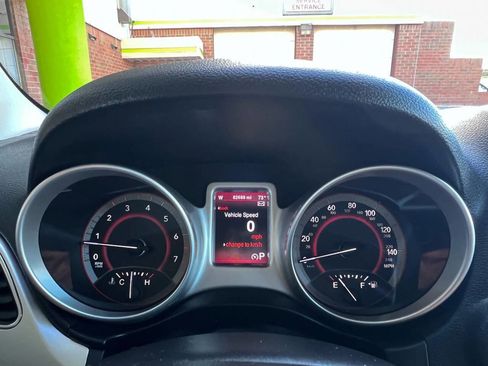 Used 2013 Dodge Journey R/T image 28