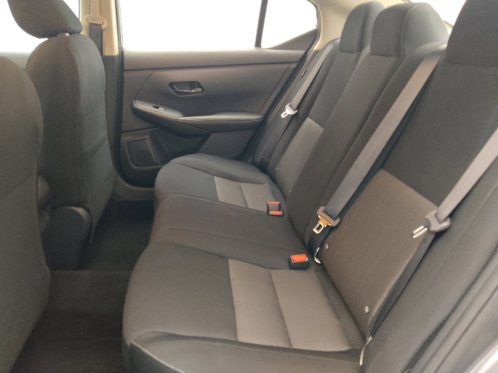 Used 2025 Nissan Sentra SV FWD image 18