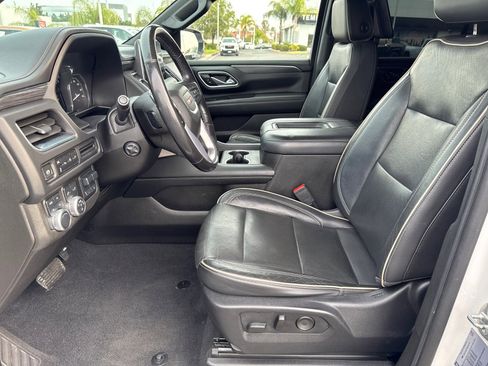 Certified 2021 GMC Yukon SLT w/ SLT Luxury Plus Package image 26