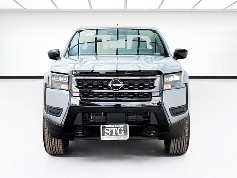 Used 2026 Nissan Frontier SV w/ SV Convenience Package AWD/4WD image 2